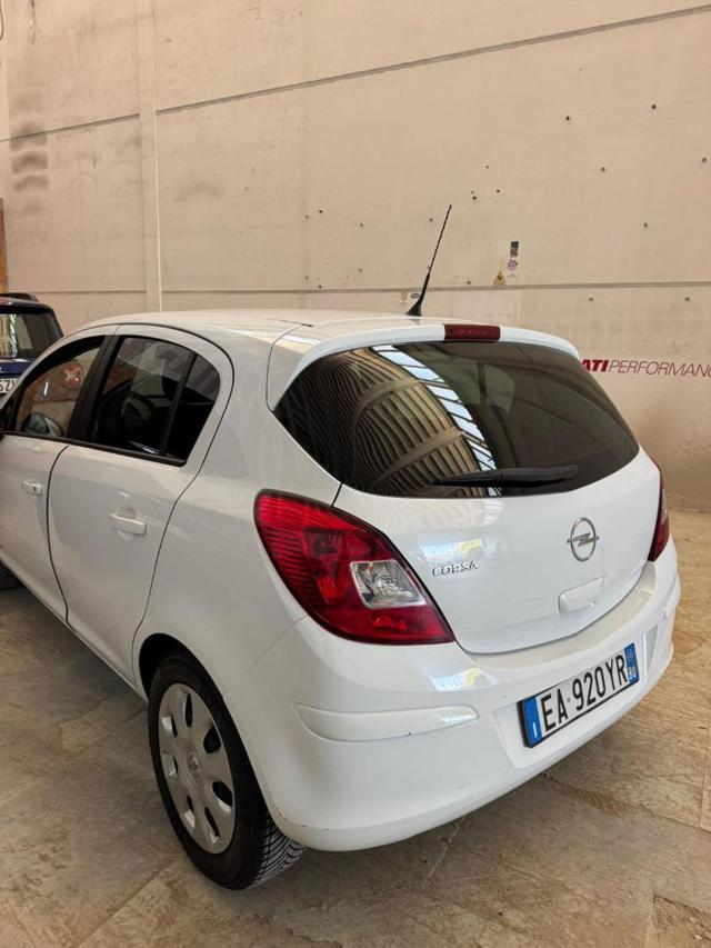 OPEL Corsa usata, con Lettore CD