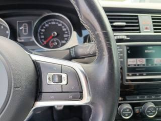 VOLKSWAGEN Golf usata, con Autoradio
