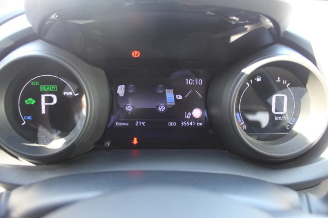 TOYOTA Yaris usata, con Controllo elettronico della corsia