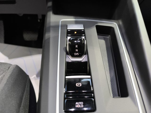VOLKSWAGEN Golf usata, con ESP
