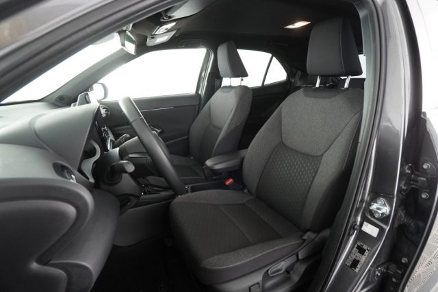 TOYOTA Yaris Cross usata 2