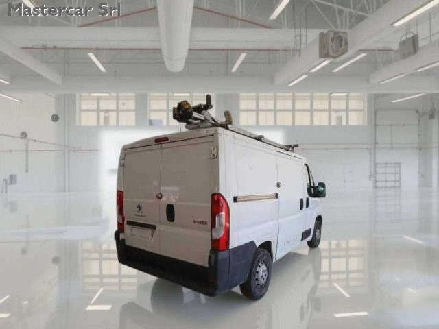 PEUGEOT Boxer usata, con Airbag