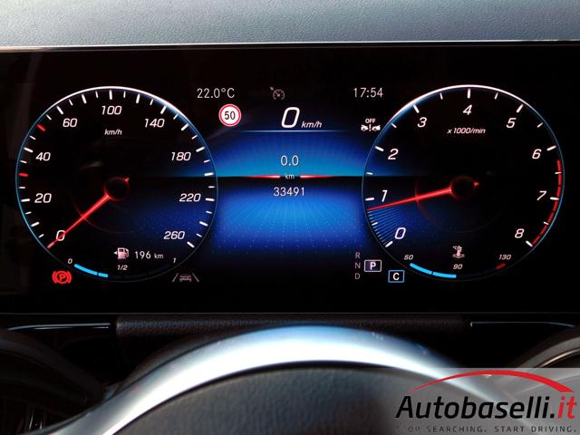 MERCEDES-BENZ GLA 180 usata, con Sensori di parcheggio anteriori