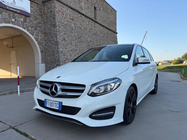 MERCEDES-BENZ B 180 usata, con Isofix