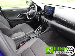 TOYOTA Yaris usata, con Luci diurne LED