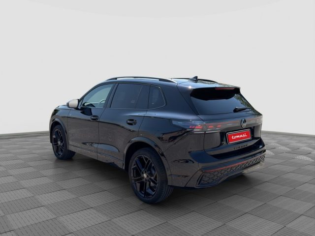 VOLKSWAGEN Tiguan usata 2