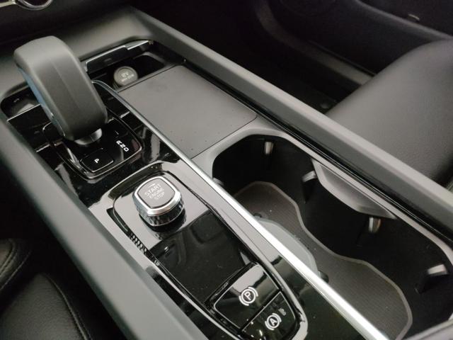 VOLVO XC60 usata, con Touch screen
