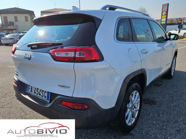 JEEP Cherokee usata, con Autoradio