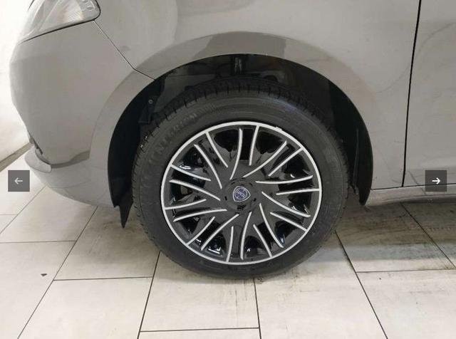 LANCIA Ypsilon usata, con Servosterzo