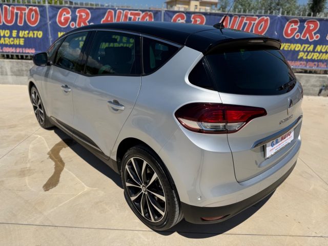 RENAULT Scenic usata 7