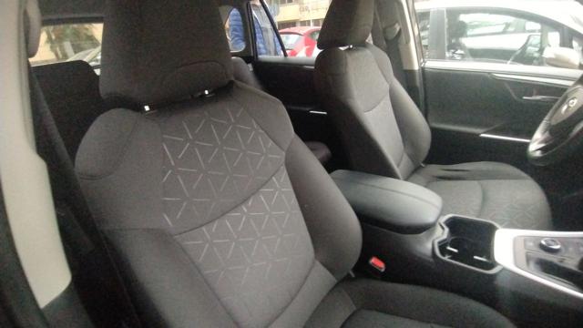 TOYOTA RAV 4 MY23 usata, con Luci diurne LED