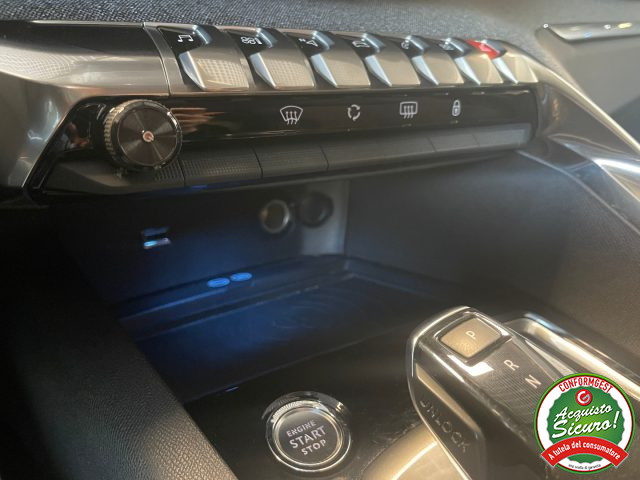 PEUGEOT 3008 usata, con Sistema di navigazione