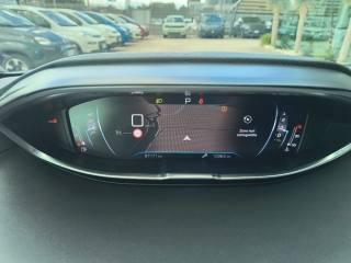 PEUGEOT 3008 usata, con Sensori di parcheggio posteriori