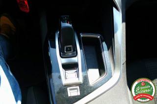 PEUGEOT 3008 usata, con Volante in pelle