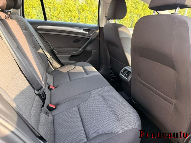 VOLKSWAGEN Golf Variant usata, con Controllo automatico clima