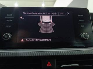 SKODA Kamiq usata, con Sedile posteriore sdoppiato