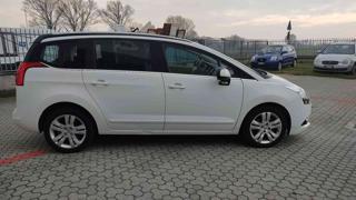 PEUGEOT 5008 usata, con Autoradio