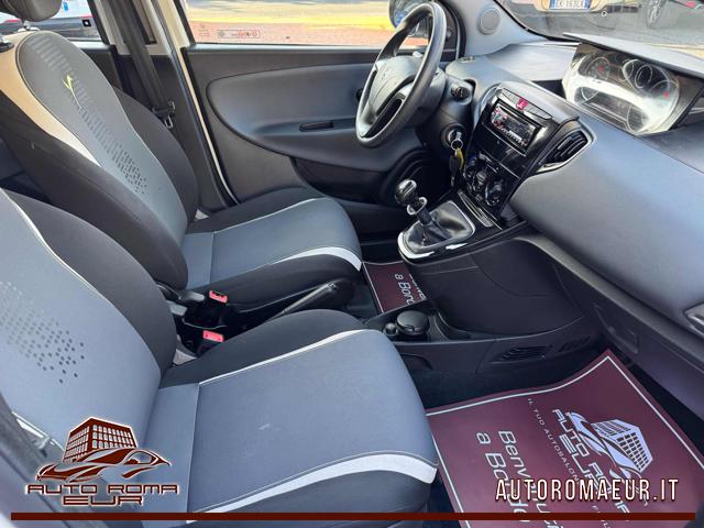 LANCIA Ypsilon usata, con Luci diurne
