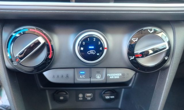 HYUNDAI Kona usata, con Servosterzo