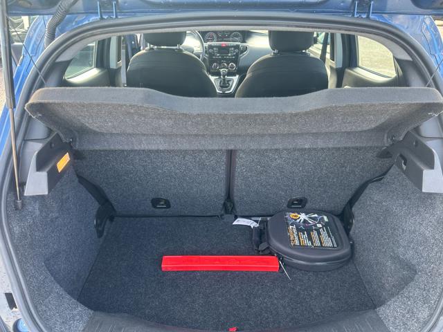 LANCIA Ypsilon usata, con ESP