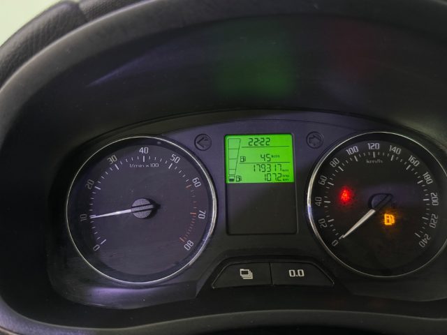 SKODA Roomster usata 18