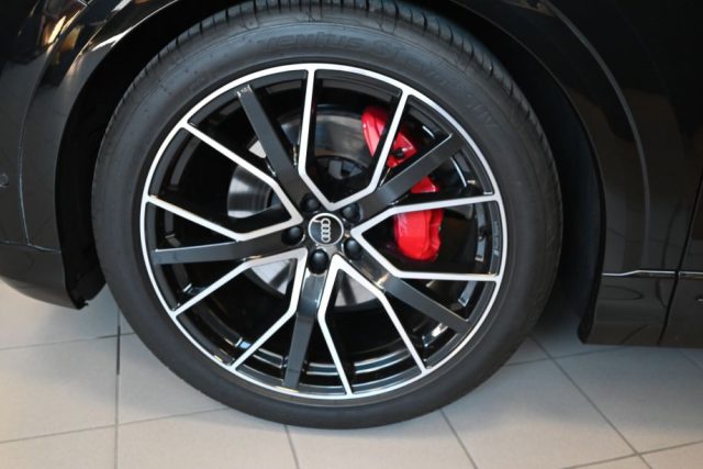 AUDI Q8 usata 15