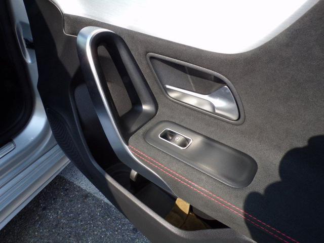 MERCEDES-BENZ A 180 usata 67