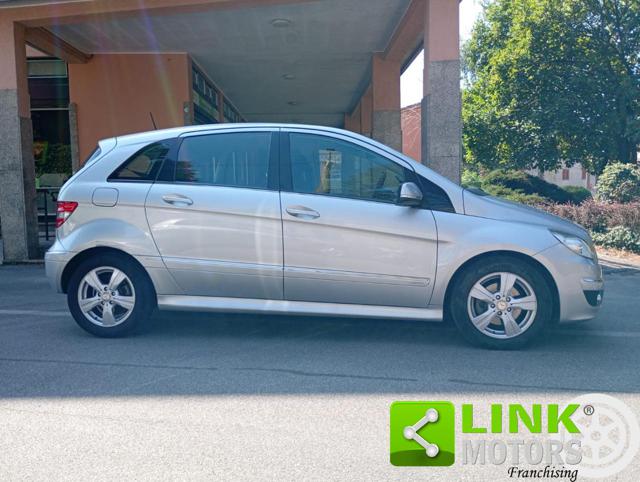 MERCEDES-BENZ B 180 usata, con Specchietti laterali elettrici