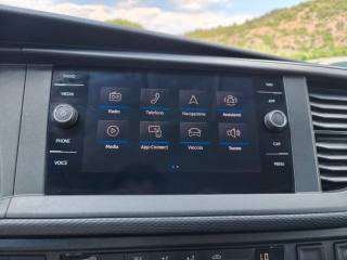 VOLKSWAGEN Caravelle usata 19