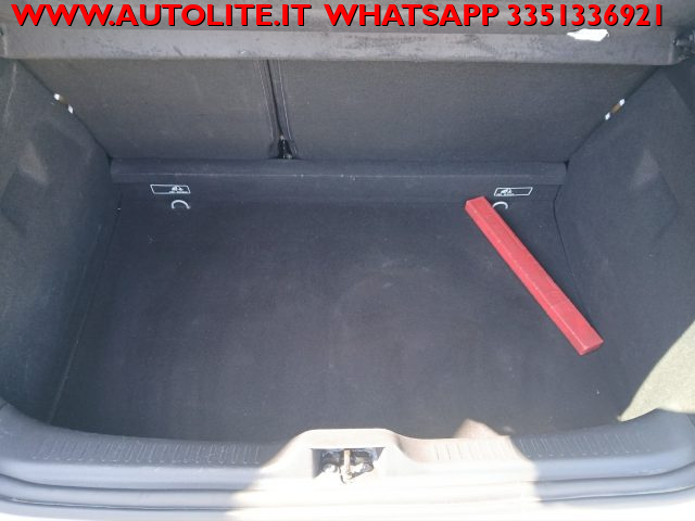 RENAULT Clio usata, con Autoradio digitale