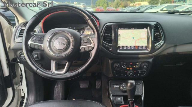 JEEP Compass usata, con Sedile posteriore sdoppiato