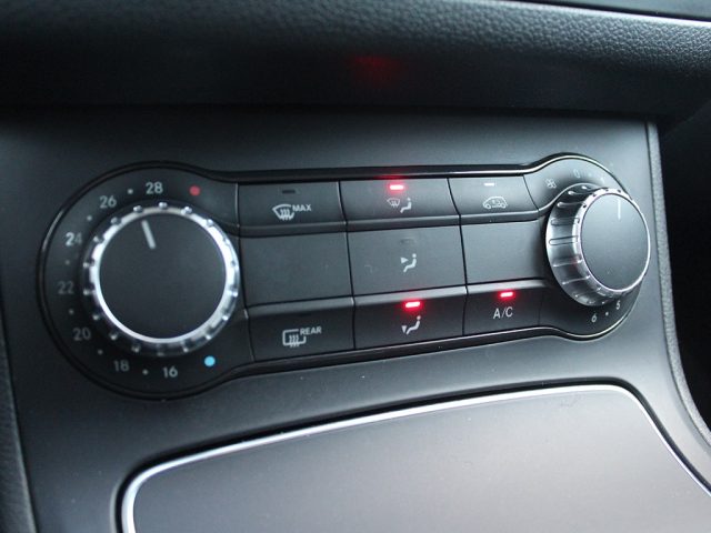 MERCEDES-BENZ B 180 usata, con Start/Stop Automatico