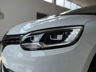 RENAULT Grand Scenic usata, con Sensori di parcheggio anteriori
