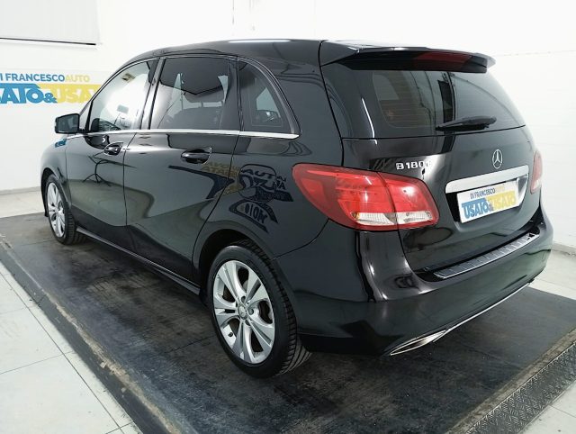 MERCEDES-BENZ B 180 usata, con Luci diurne LED