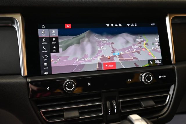PORSCHE Macan usata 40