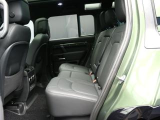 LAND ROVER Defender usata, con Boardcomputer