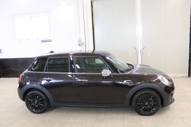 MINI Cooper D usata, con Sensori di parcheggio posteriori