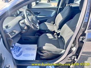 LANCIA Ypsilon usata, con Autoradio