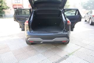 NISSAN Qashqai usata, con Fari LED