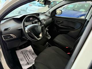 LANCIA Ypsilon usata, con Autoradio digitale