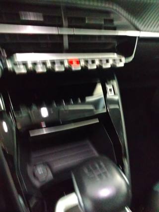 PEUGEOT 2008 usata, con Frenata d