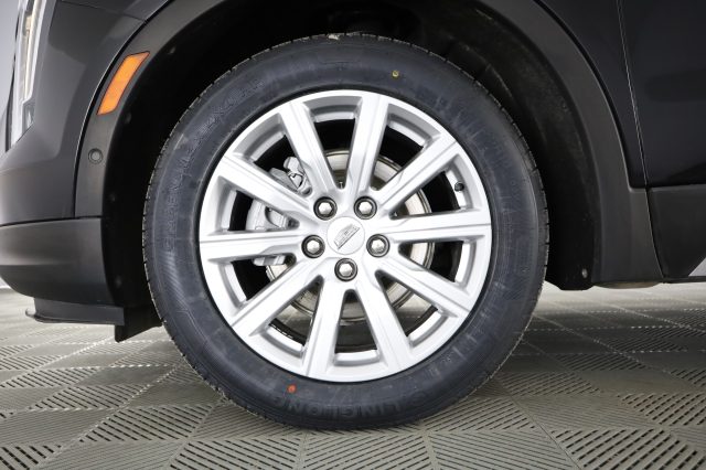 CADILLAC XT4 usata 8