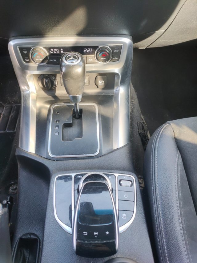 MERCEDES-BENZ X 250 usata, con Controllo trazione