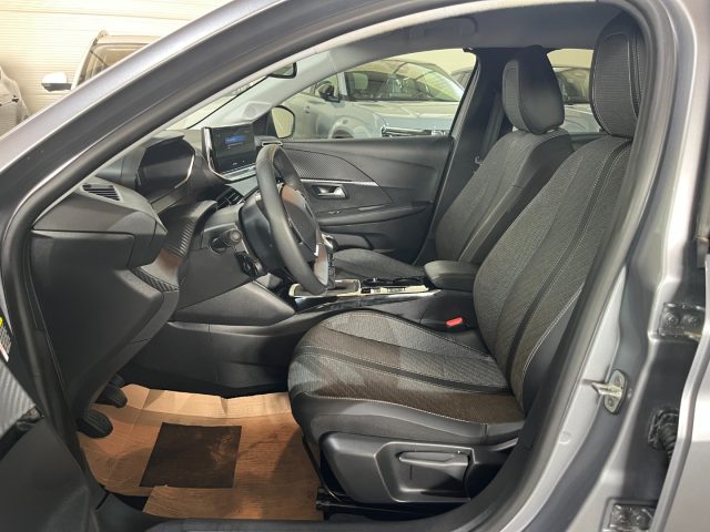 PEUGEOT 208 usata, con Controllo automatico clima
