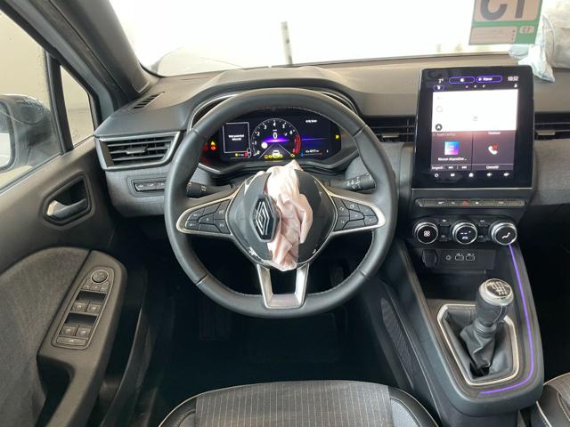 RENAULT Clio usata, con USB