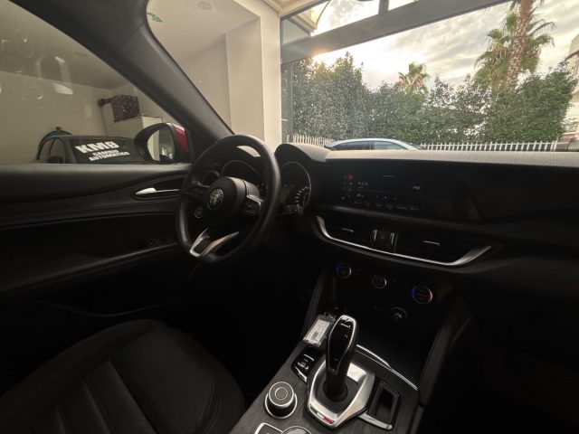 ALFA ROMEO Stelvio usata, con Fari LED