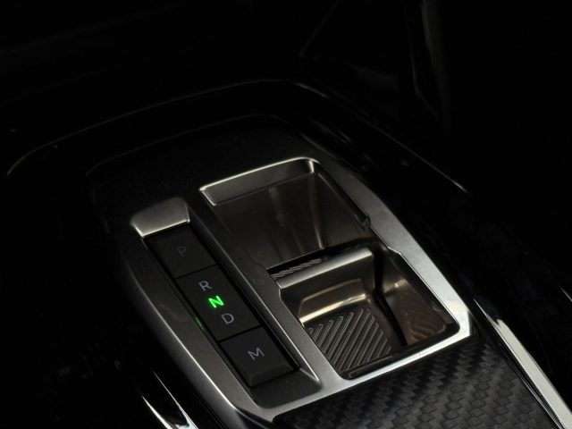PEUGEOT 2008 usata, con Bluetooth