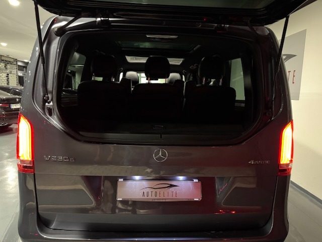 MERCEDES-BENZ V 250 usata, con Volante multifunzione