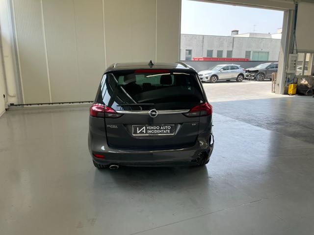 OPEL Zafira Tourer usata, con Autoradio