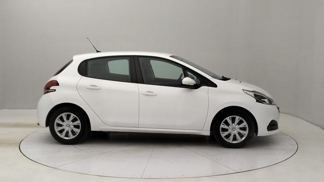 PEUGEOT 208 usata, con Autoradio